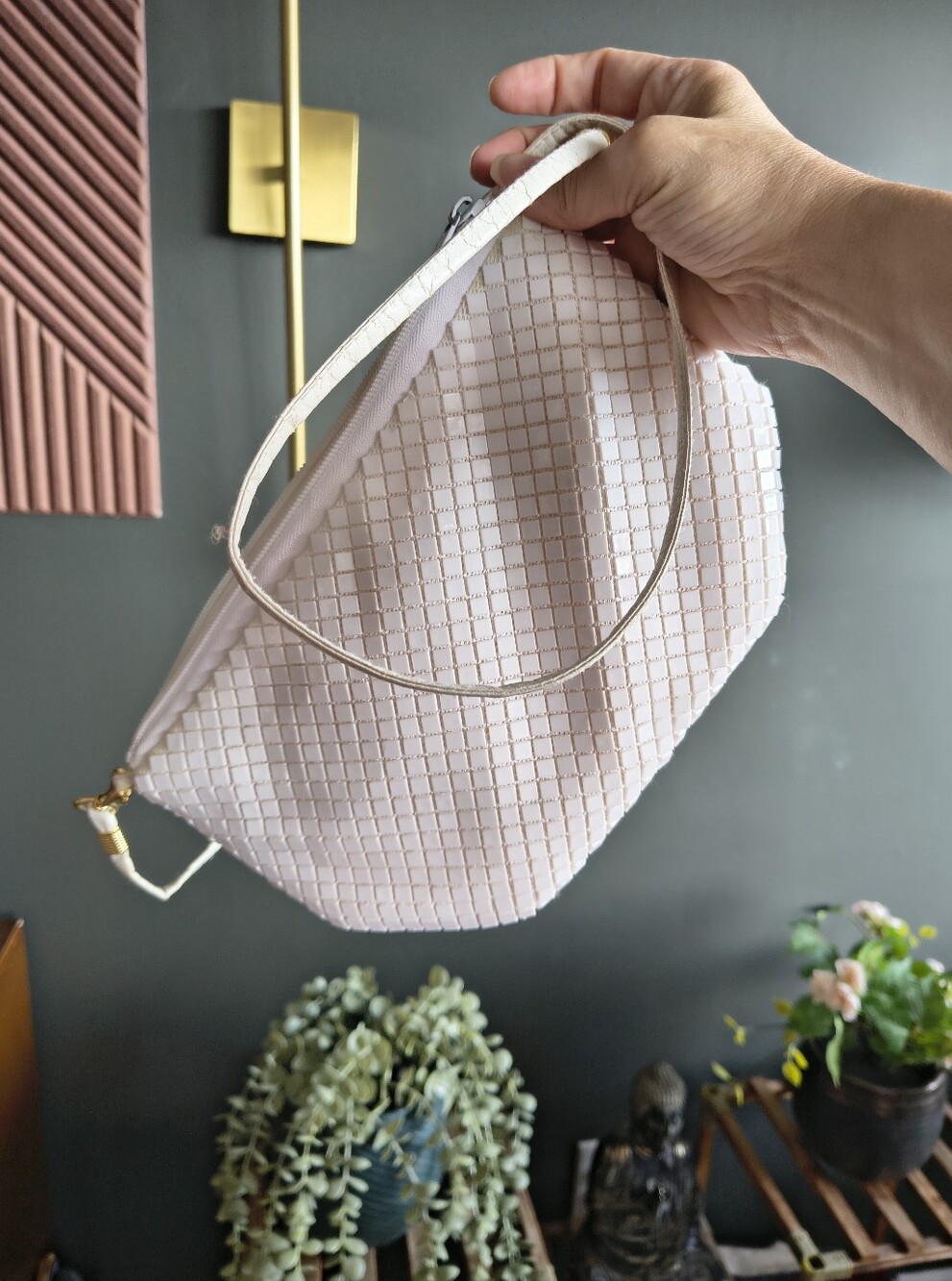 Vintage 80s White Metal Mesh Crossbody Bag Evening Shoulder Purse